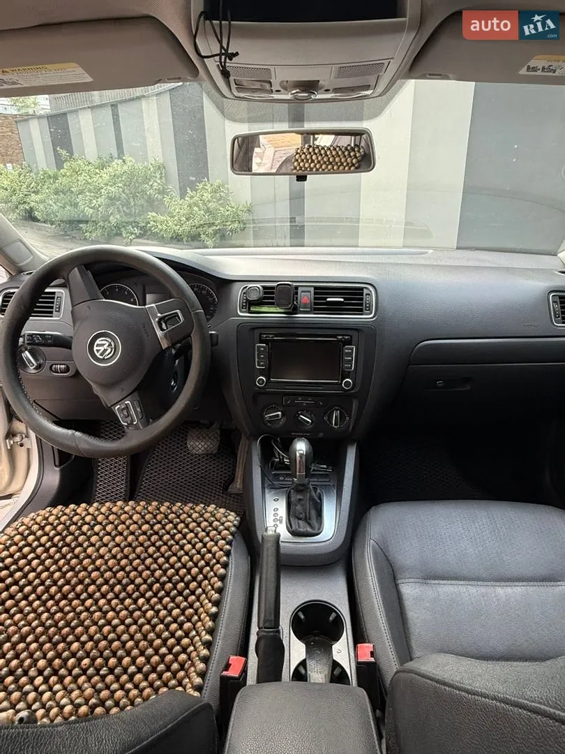 2011 Volkswagen Jetta - мініатюра 11