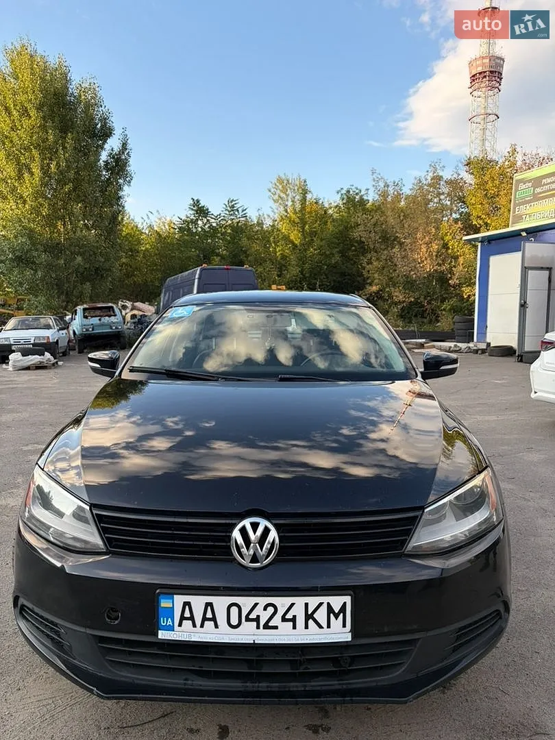 2010 Volkswagen Jetta - мініатюра 2