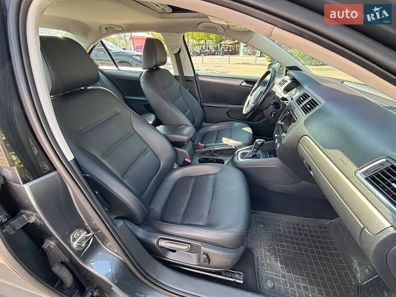 2012 Volkswagen Jetta - мініатюра 12