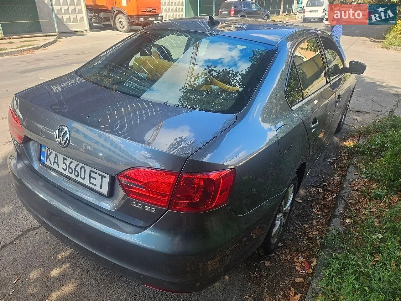 2012 Volkswagen Jetta - мініатюра 2