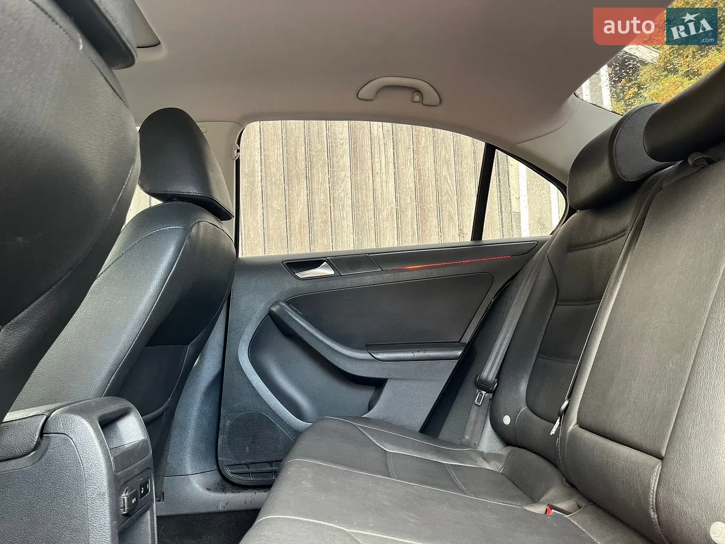 2010 Volkswagen Jetta - мініатюра 11