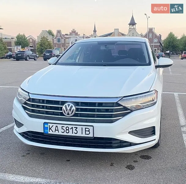 Volkswagen Jetta 2019