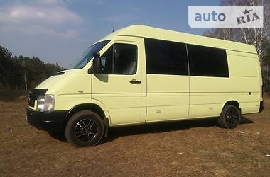 Вантажопасажирський фургон Volkswagen LT 2005 в 