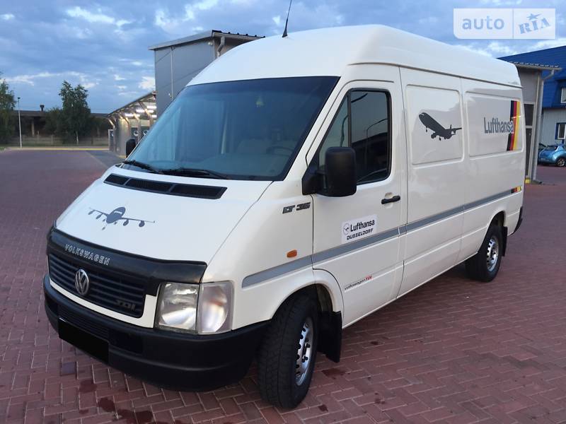 Вантажопасажирський фургон Volkswagen LT 2004 в Рівному