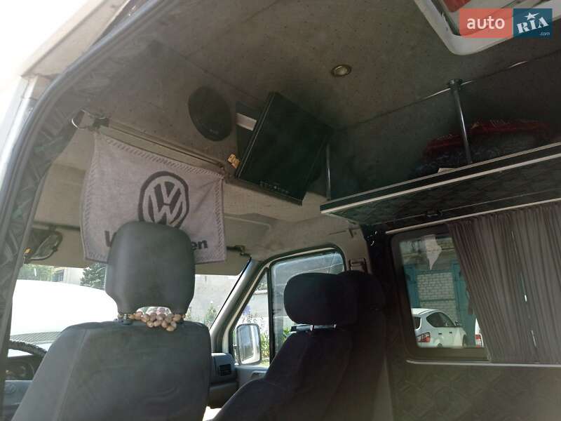 Мікроавтобус Volkswagen LT 2006 в Ужгороді
