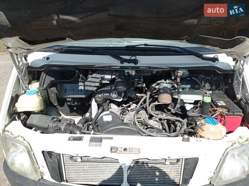 Мікроавтобус Volkswagen LT 2006 в Ужгороді