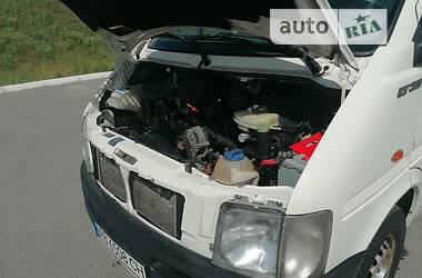 Грузовой фургон Volkswagen LT 2004 в 