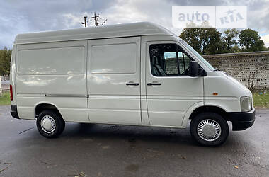 Вантажний фургон Volkswagen LT 2004 в Сарнах