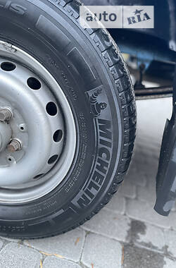 Вантажний фургон Volkswagen LT 2005 в 