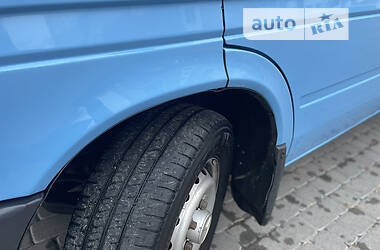 Вантажний фургон Volkswagen LT 2005 в 