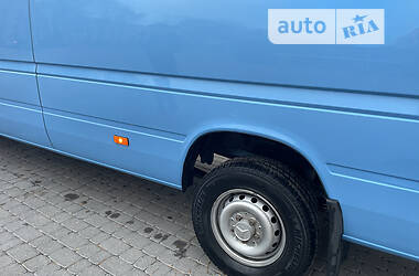 Вантажний фургон Volkswagen LT 2005 в 
