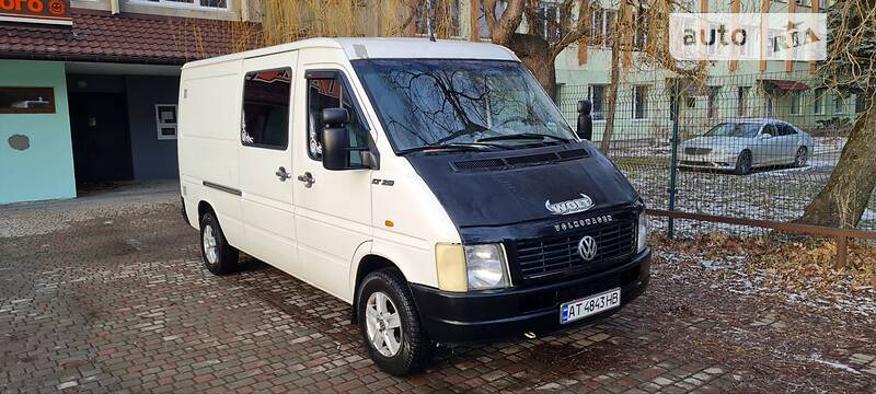 Микроавтобус Volkswagen LT 2006 в Долине