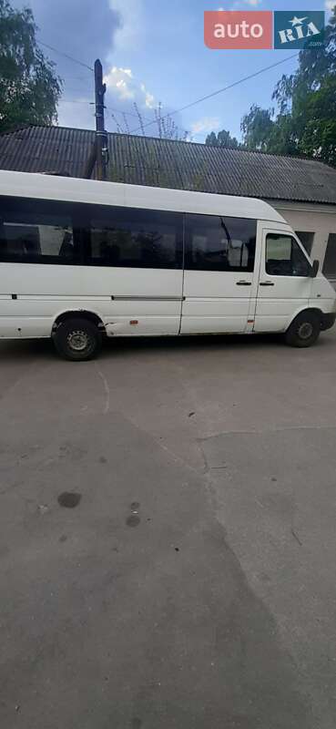 Мікроавтобус Volkswagen LT 2002 в Києві