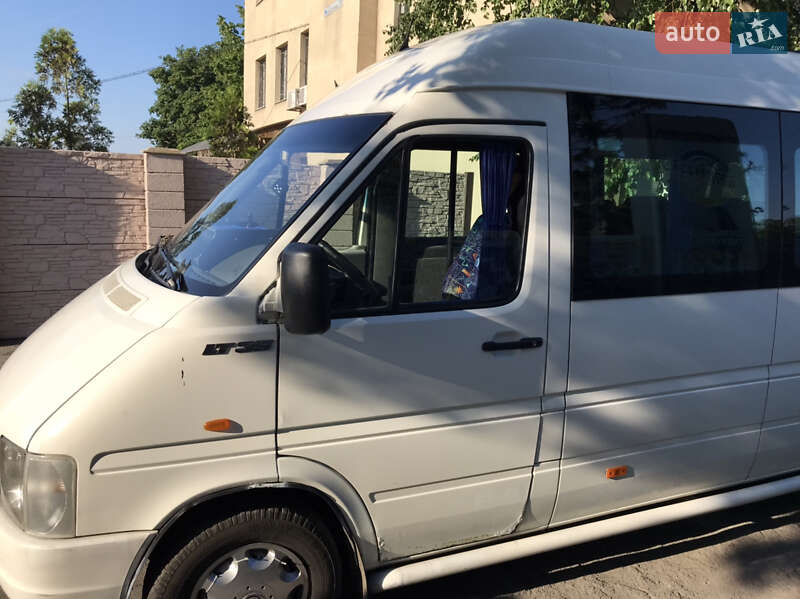 Городской автобус Volkswagen LT 2004 в Днепре