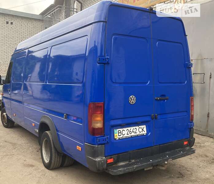 Грузовой фургон Volkswagen LT 2003 в Львове