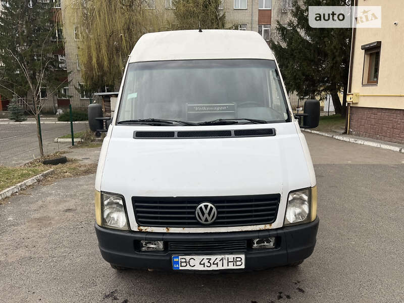 Вантажний фургон Volkswagen LT 2000 в Львові