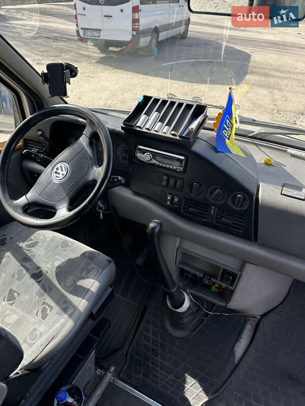 Інші автобуси Volkswagen LT 2005 в Дніпрі