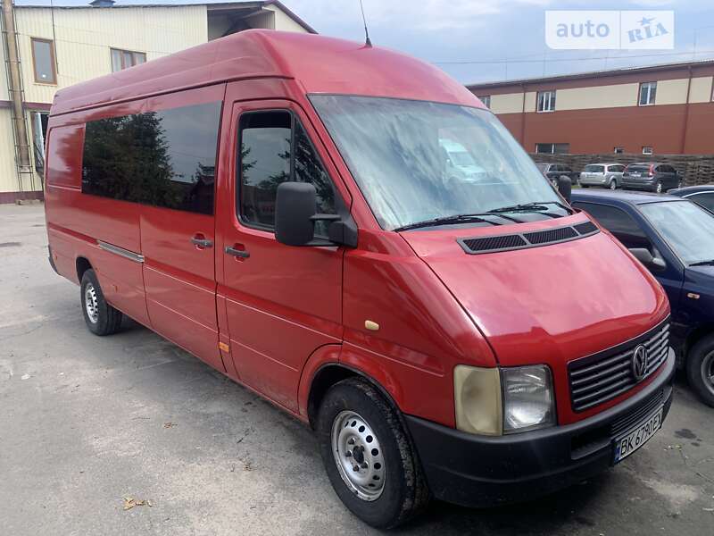 Вантажопасажирський фургон Volkswagen LT 2005 в Березному