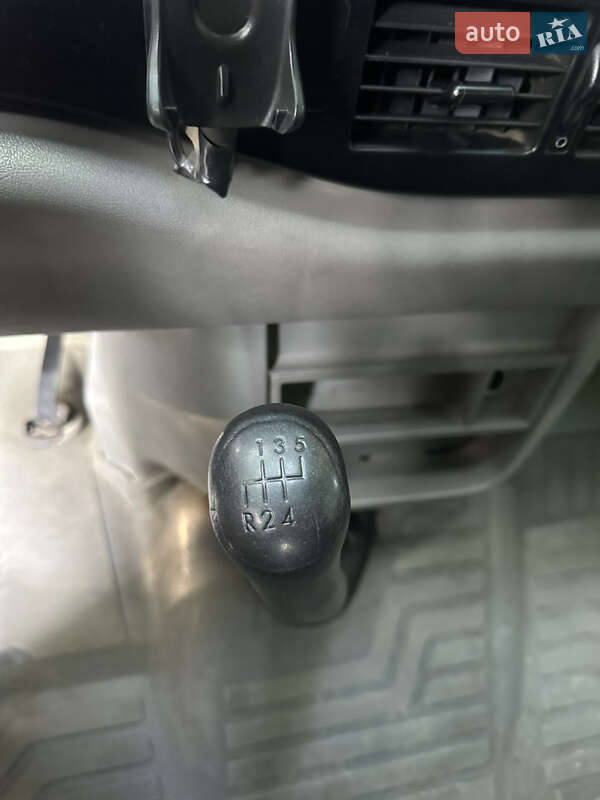 Грузопассажирский фургон Volkswagen LT 2003 в Тернополе