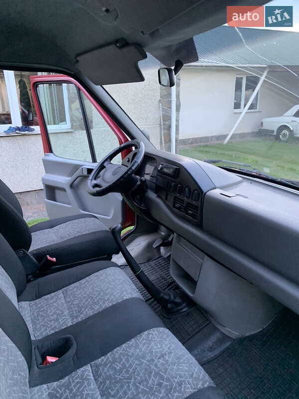 Вантажопасажирський фургон Volkswagen LT 2002 в Дубні