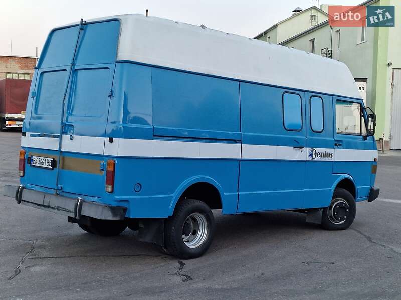 Вантажний фургон Volkswagen LT 1995 в Рівному