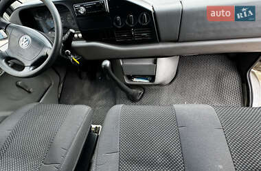 Грузовой фургон Volkswagen LT 2002 в 