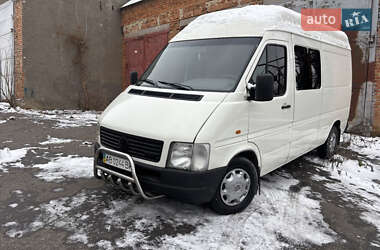 Вантажопасажирський фургон Volkswagen LT 2005 в Вінниці