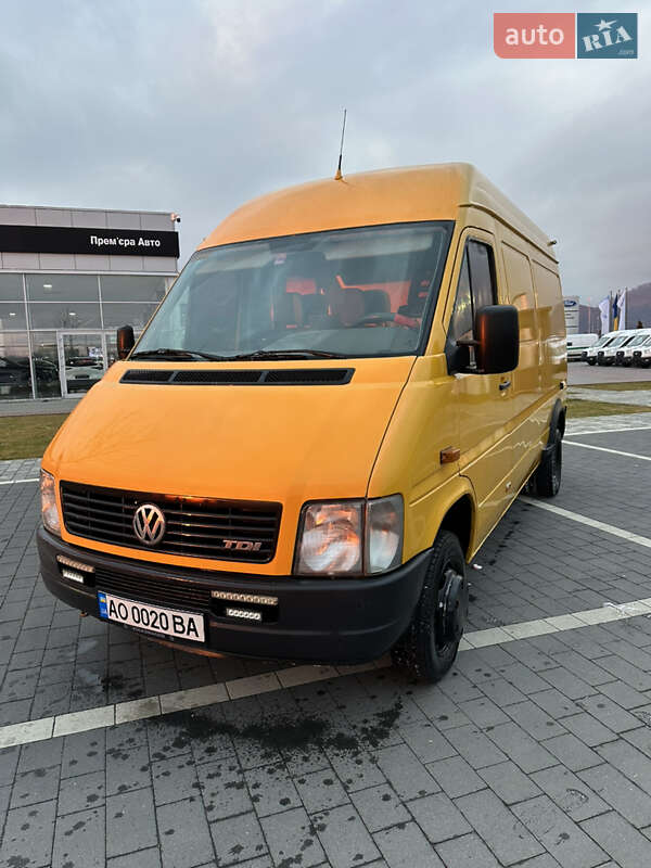 Вантажний фургон Volkswagen LT 2006 в Мукачевому