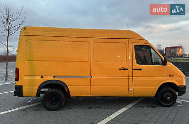 Вантажний фургон Volkswagen LT 2006 в Мукачевому