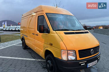 Вантажний фургон Volkswagen LT 2006 в Мукачевому