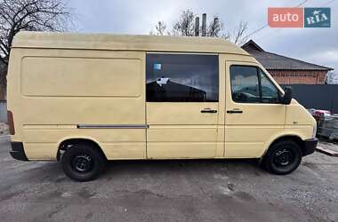 Вантажопасажирський фургон Volkswagen LT 2002 в Ромнах