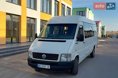 Грузопассажирский фургон Volkswagen LT 2004 в Ровно