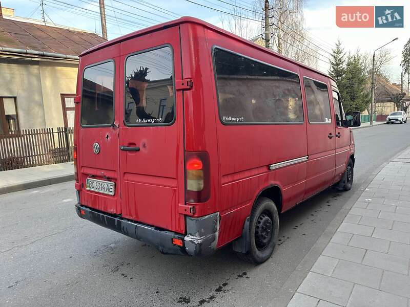 Міський автобус Volkswagen LT 2000 в Чернівцях