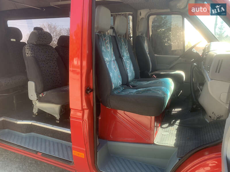 Вантажопасажирський фургон Volkswagen LT 1998 в Хотині