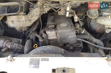 Вантажопасажирський фургон Volkswagen LT 2004 в 