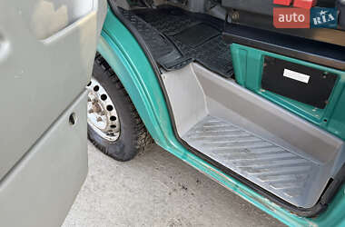 Грузопассажирский фургон Volkswagen LT 2004 в 