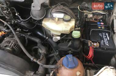 Грузопассажирский фургон Volkswagen LT 2004 в 