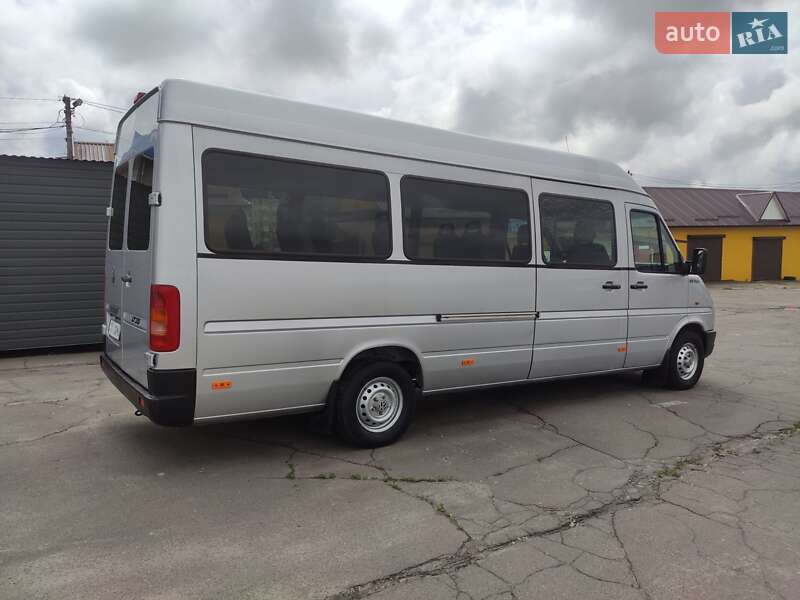 Микроавтобус Volkswagen LT 2006 в Ровно