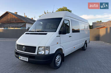Вантажопасажирський фургон Volkswagen LT 2006 в Рівному