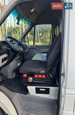 Грузовой фургон Volkswagen LT 2004 в 