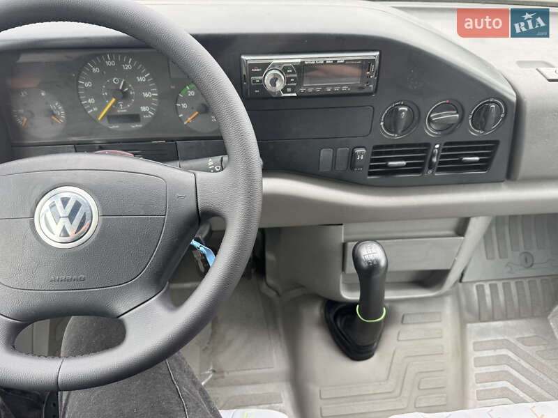 Грузовой фургон Volkswagen LT 2005 в Луцке
