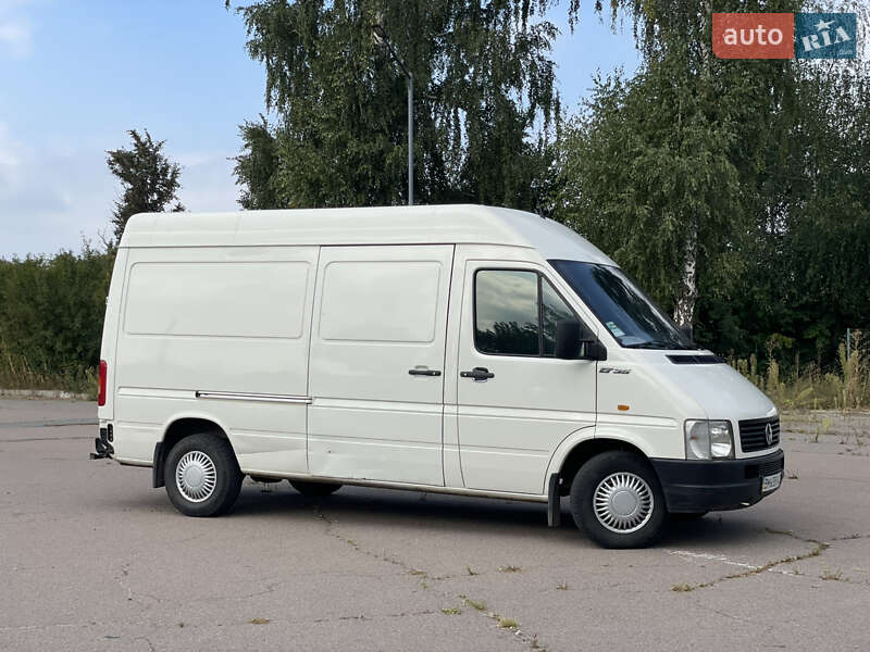 Вантажний фургон Volkswagen LT 2006 в Конотопі