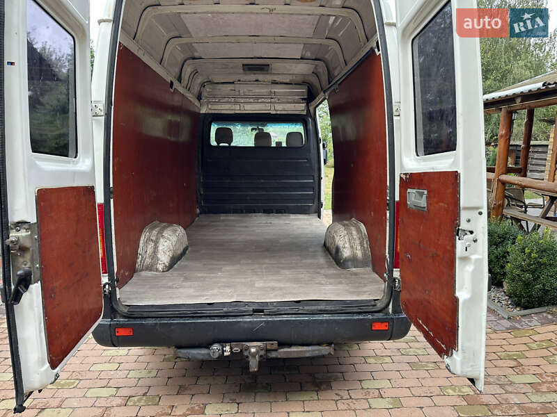 Вантажний фургон Volkswagen LT 2006 в Києві