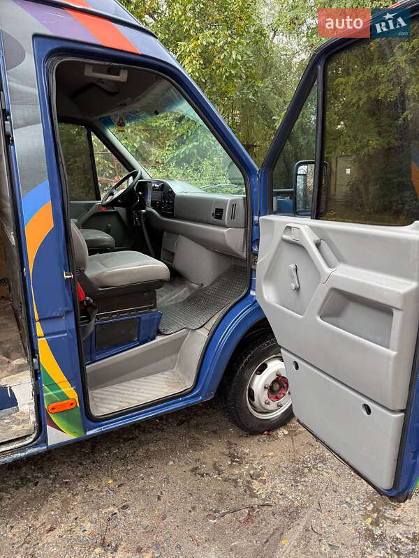 Вантажний фургон Volkswagen LT 2005 в Одесі