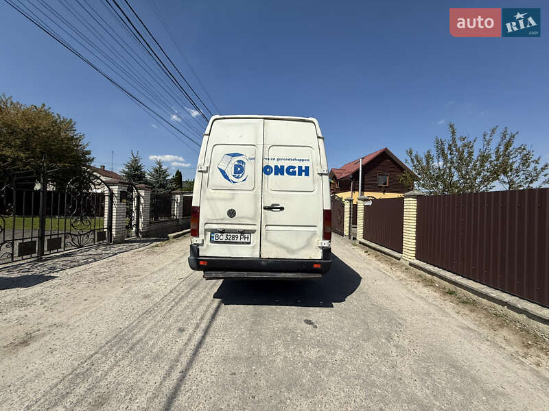Вантажний фургон Volkswagen LT 2003 в Львові