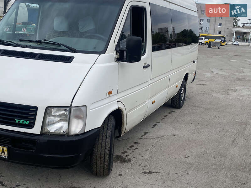 Міський автобус Volkswagen LT 2003 в Дніпрі