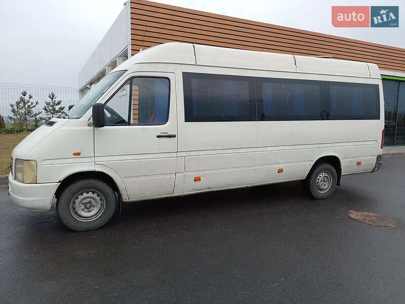 Приміський автобус Volkswagen LT 2001 в Тернополі