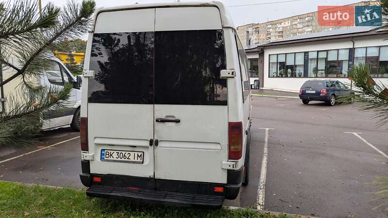 Микроавтобус Volkswagen LT 2000 в Ровно