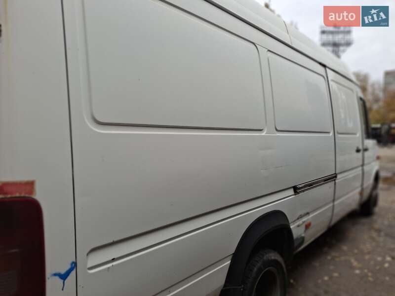Грузовой фургон Volkswagen LT 2001 в Днепре
