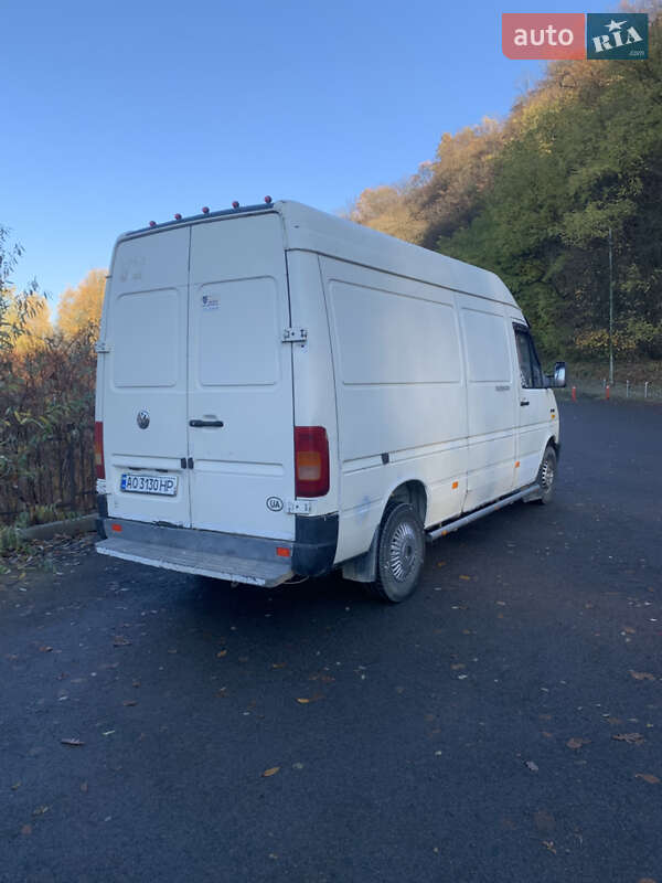 Грузовой фургон Volkswagen LT 1999 в Хусте